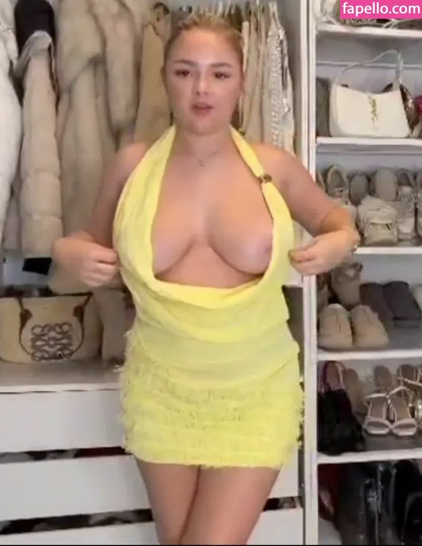 Brooke Marsden Onlyfans Photo Gallery 