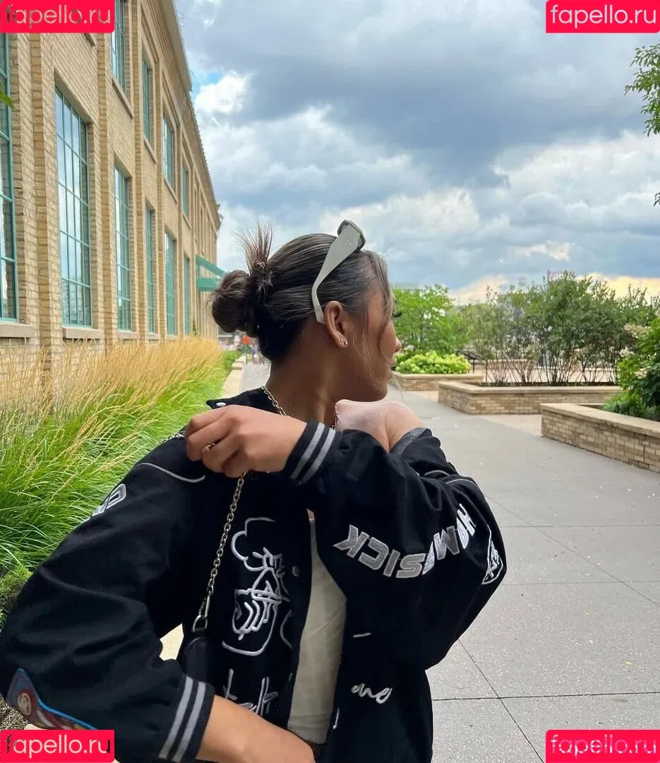 Suni Lee Onlyfans Photo Gallery 