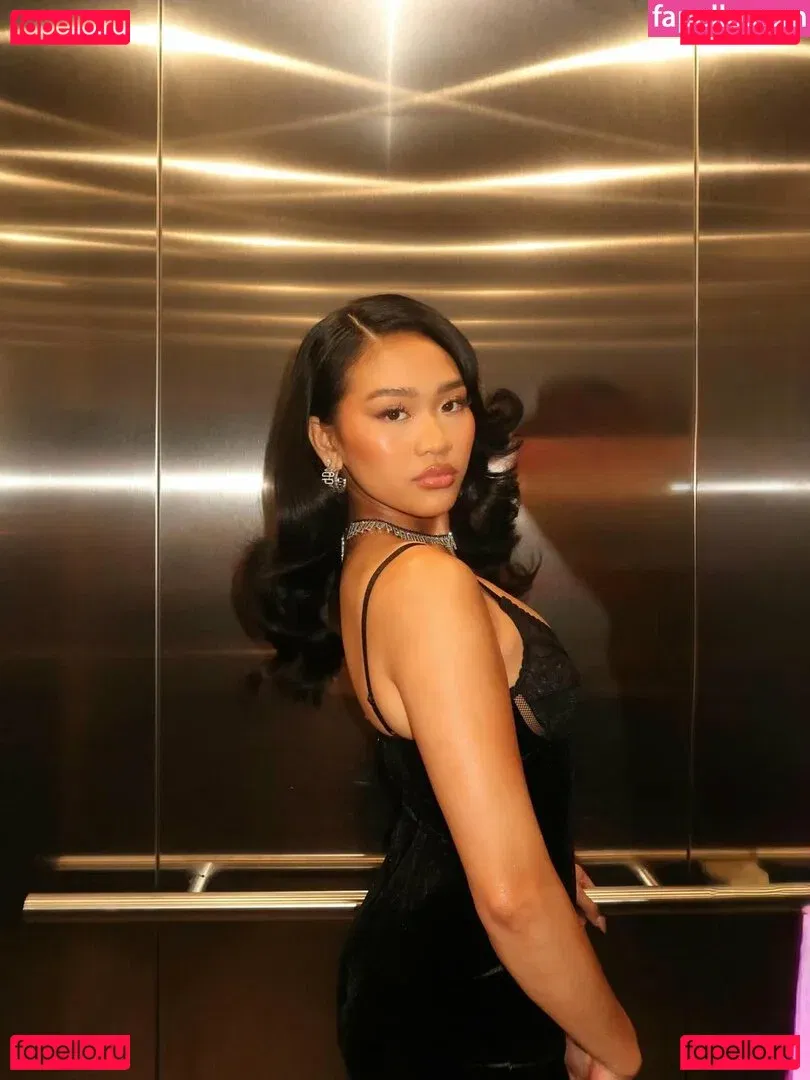 Suni Lee Onlyfans Photo Gallery 