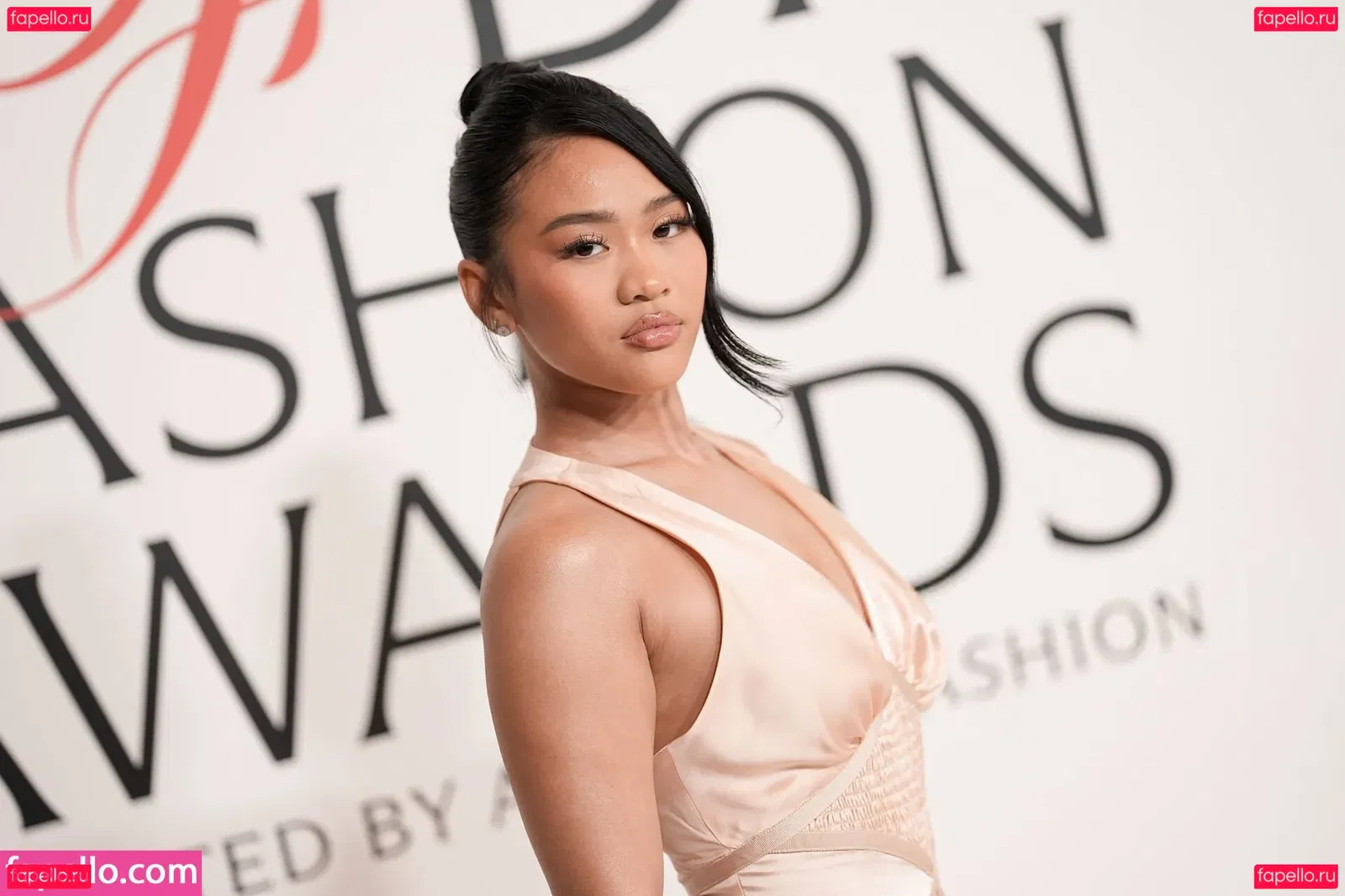 Suni Lee Onlyfans Photo Gallery 