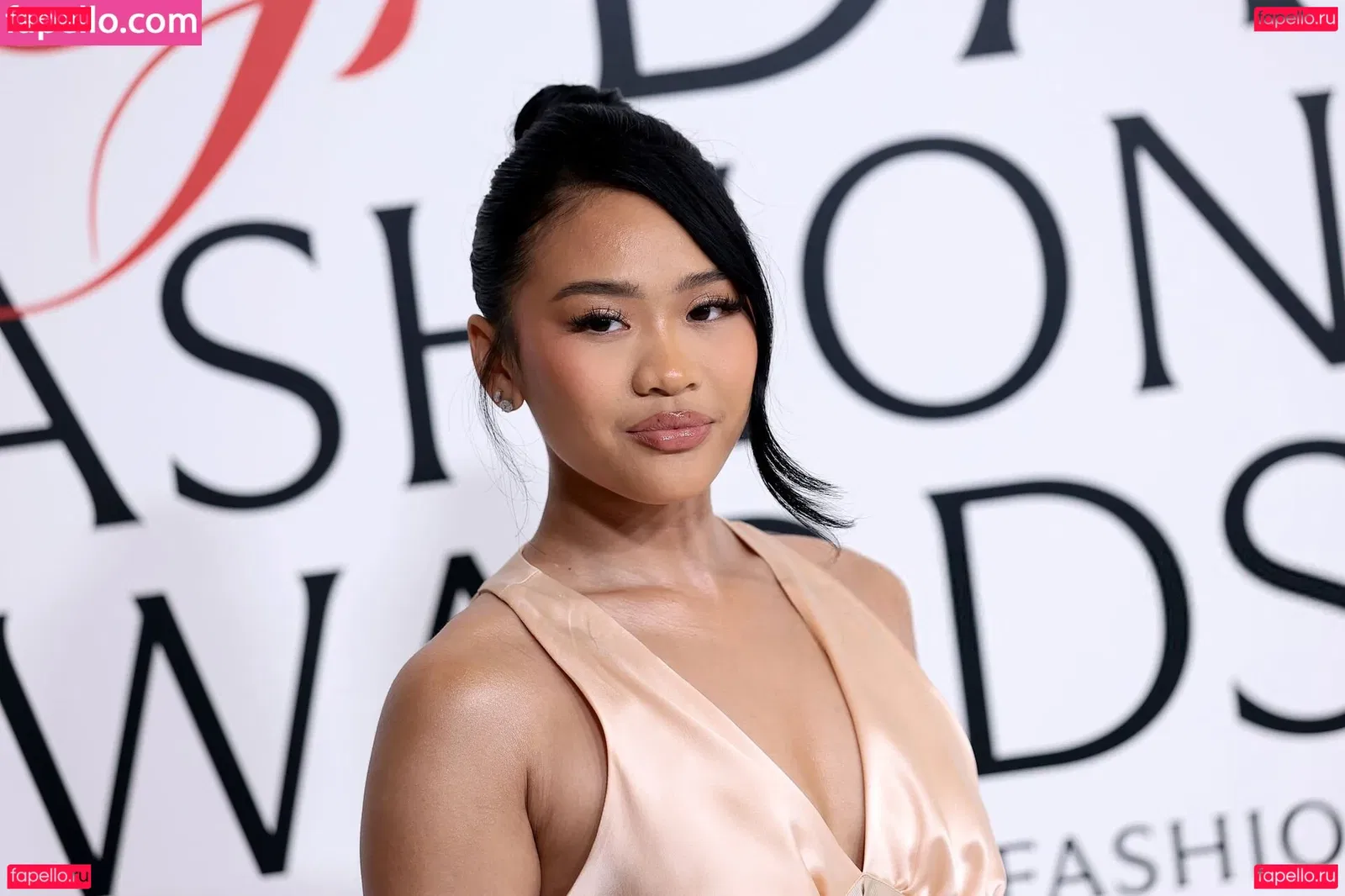 Suni Lee Onlyfans Photo Gallery 