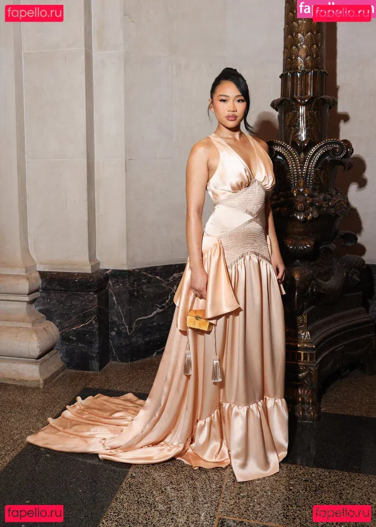 Suni Lee Onlyfans Photo Gallery 