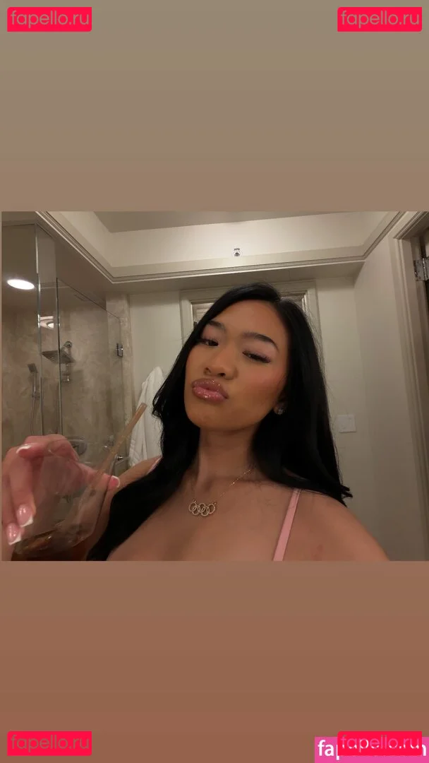 Suni Lee Onlyfans Photo Gallery 