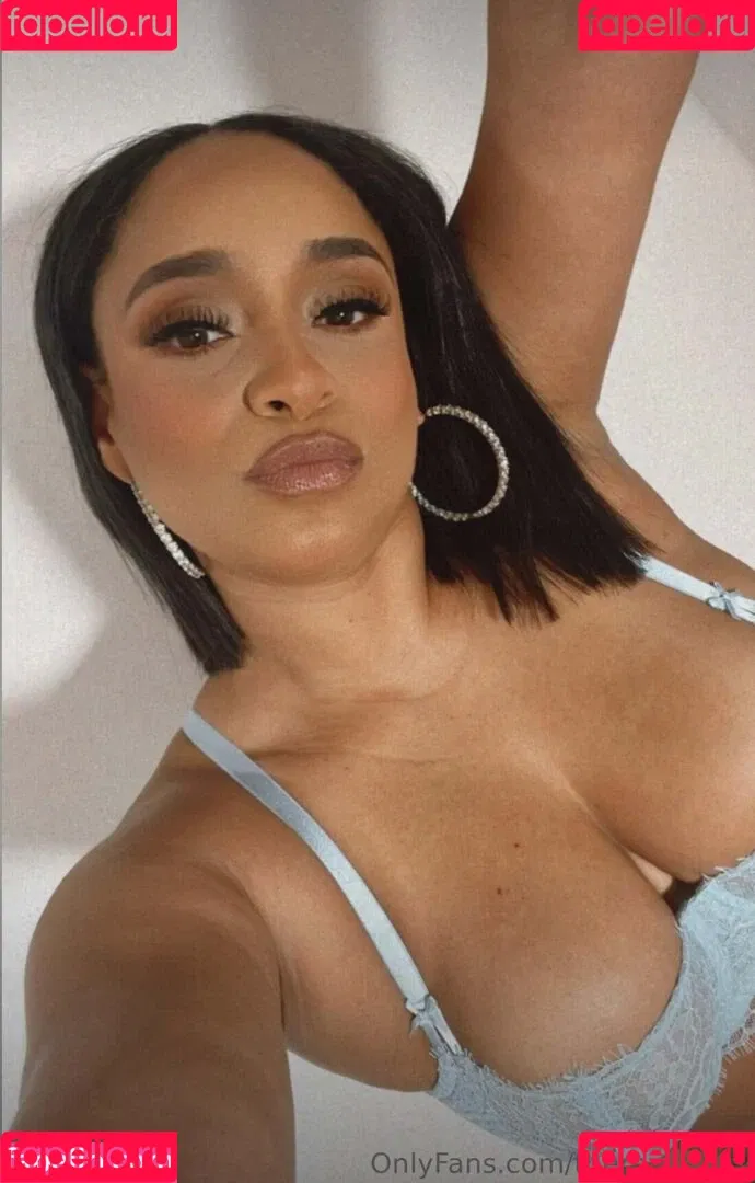 Tahiry Jose Onlyfans Photo Gallery 
