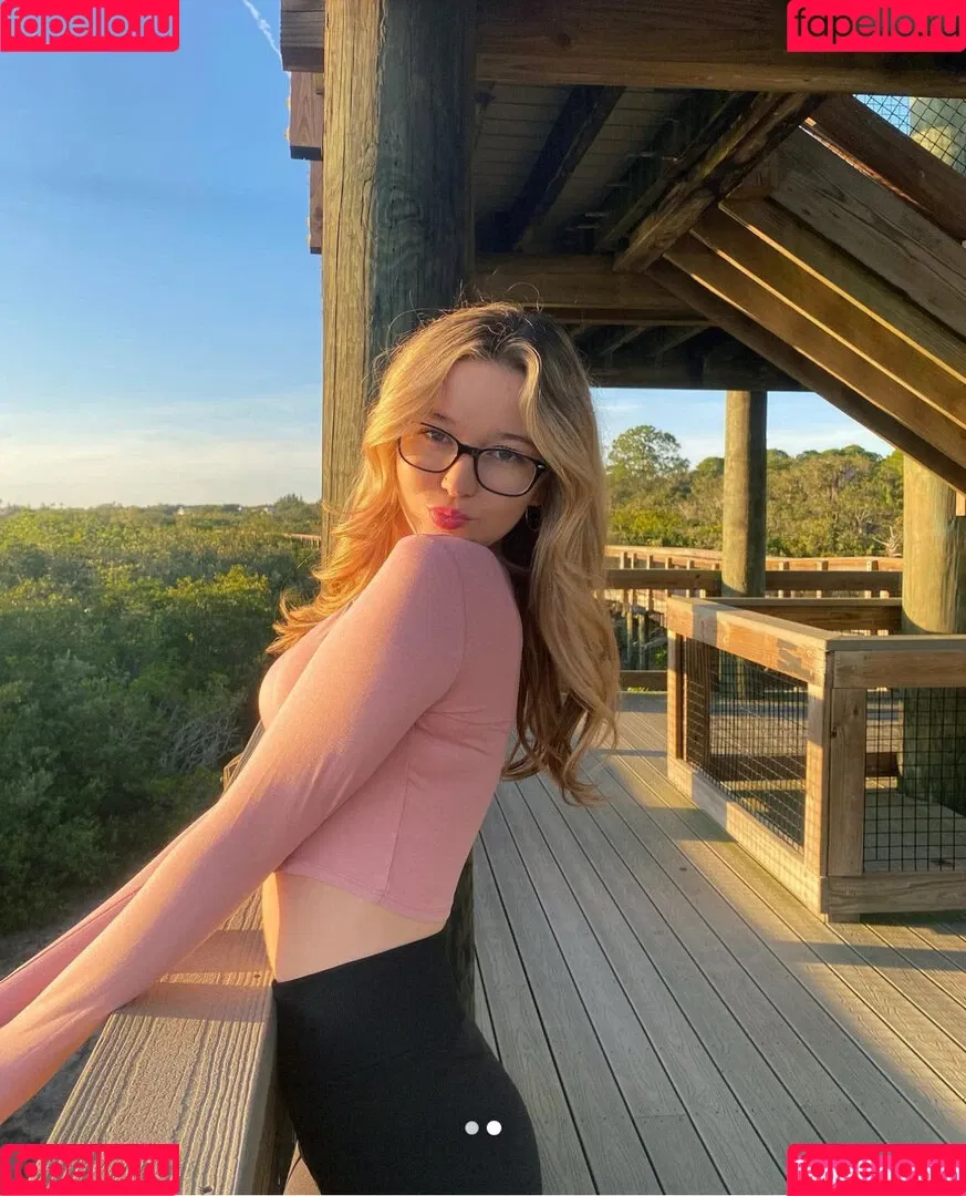 Isabella Rose Onlyfans Photo Gallery 