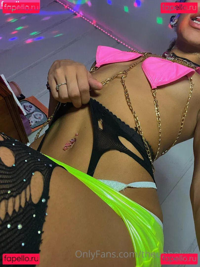 theunholychi Onlyfans Photo Gallery 