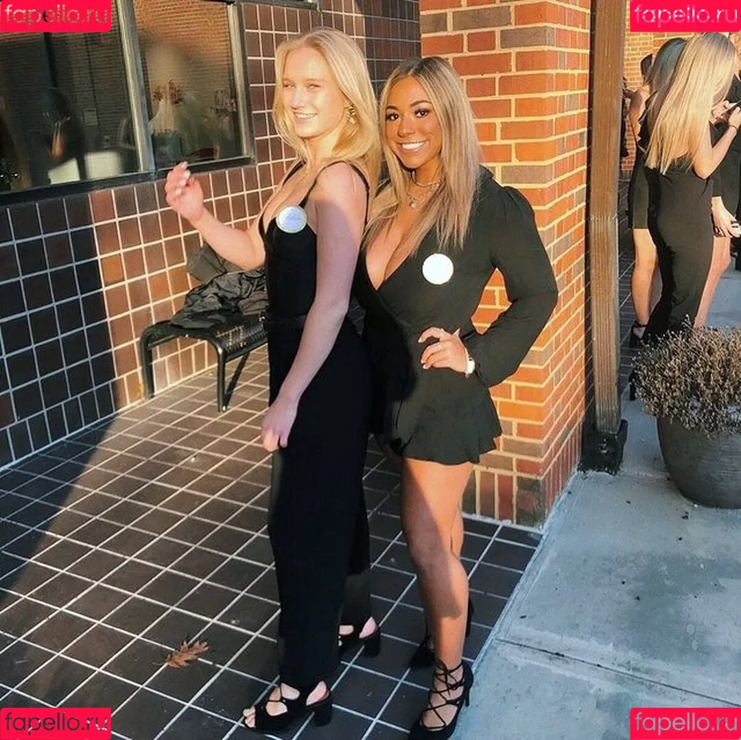 Mandy Onlyfans Photo Gallery 