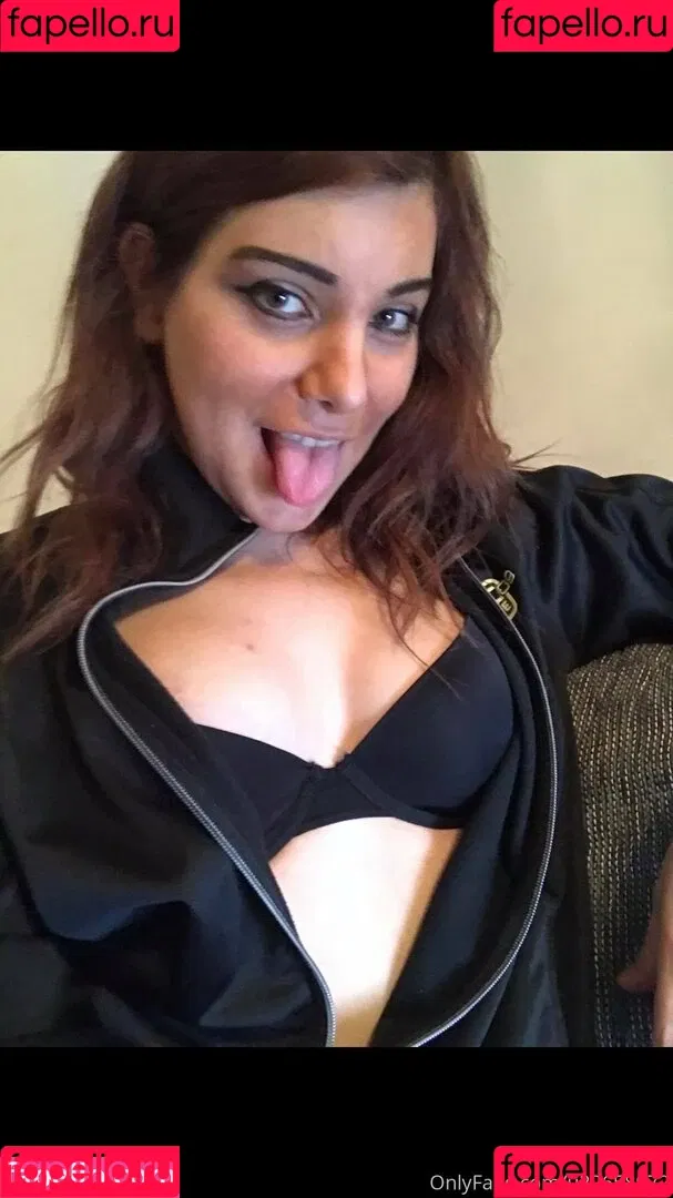 u29658972 Onlyfans Photo Gallery 