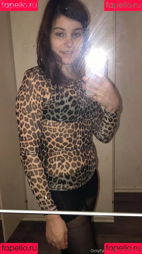 u29658972 Onlyfans Photo Gallery 