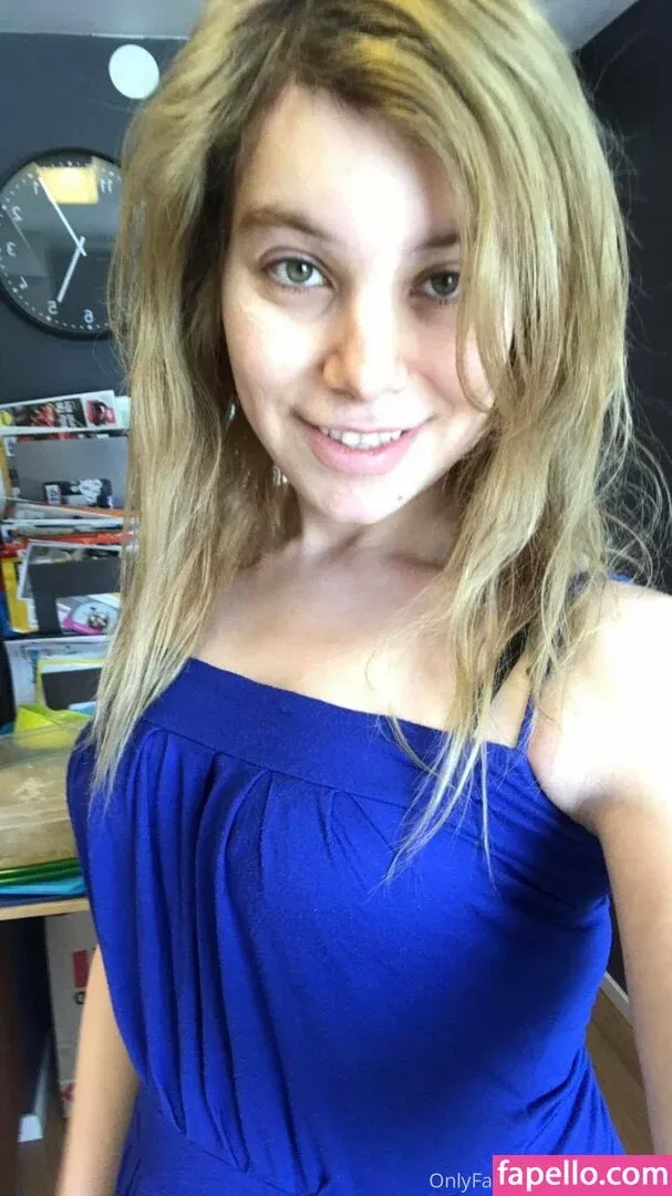 u29658972 Onlyfans Photo Gallery 