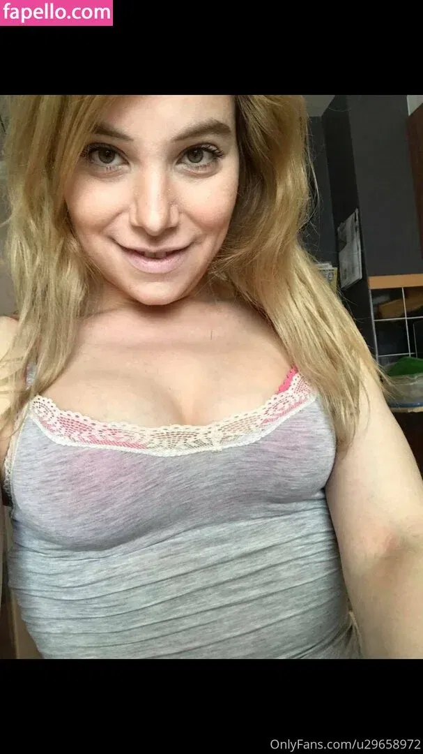 u29658972 Onlyfans Photo Gallery 