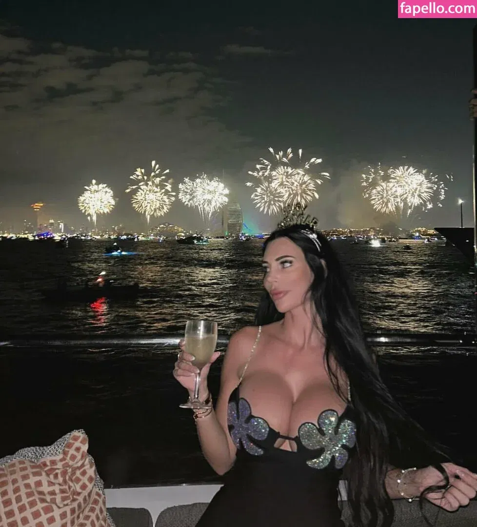 yvonne_bar Onlyfans Photo Gallery 