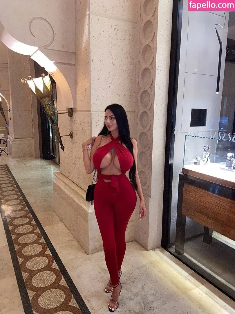 yvonne_bar Onlyfans Photo Gallery 