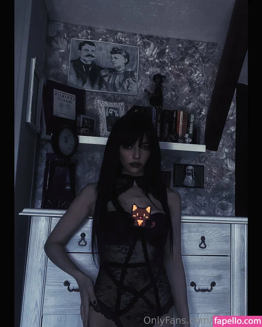 lucyvampi Onlyfans Photo Gallery 