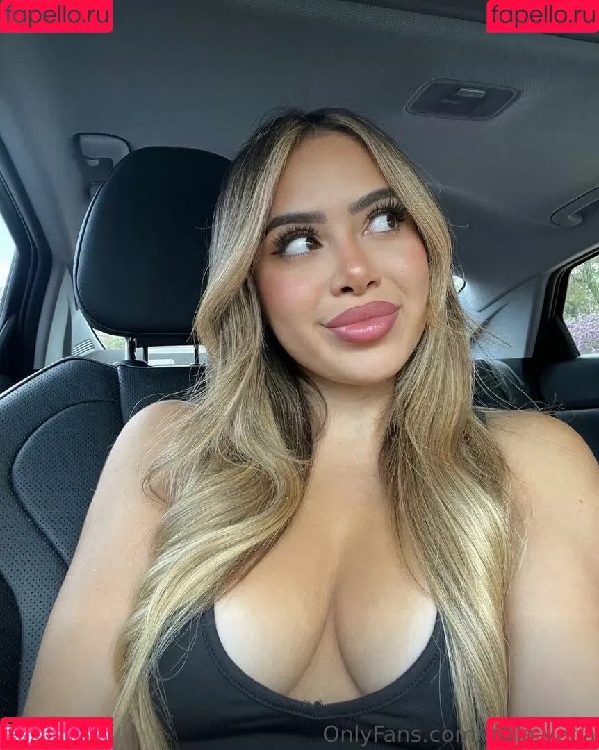 Layla.Vega Onlyfans Photo Gallery 