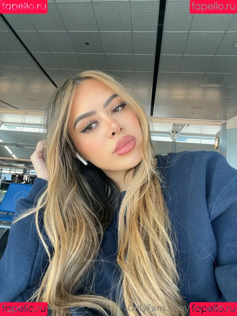 Layla.Vega Onlyfans Photo Gallery 