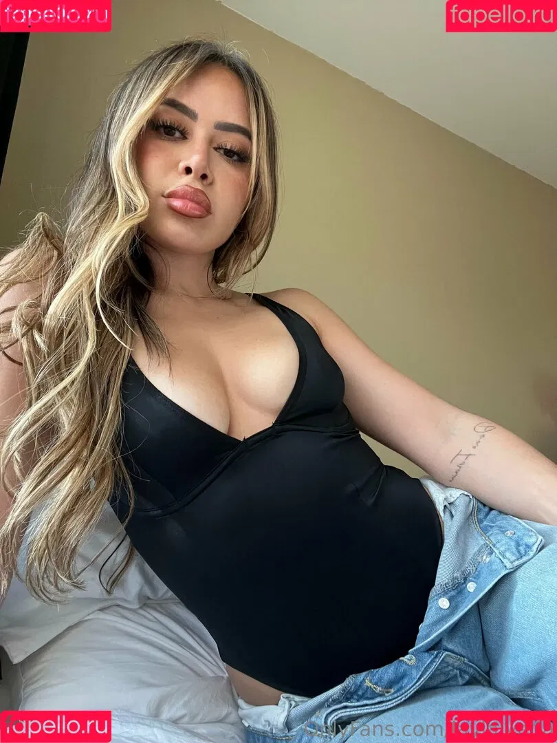 Layla.Vega Onlyfans Photo Gallery 
