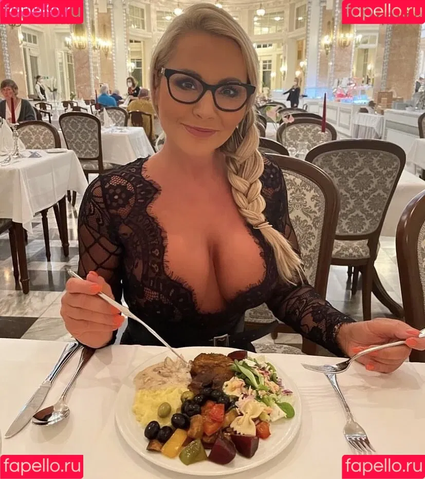 Lenka Dragounova Onlyfans Photo Gallery 