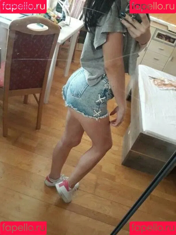 Blue.mogli Onlyfans Photo Gallery 