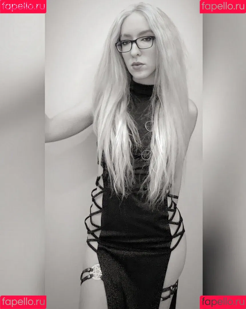 Blue.mogli Onlyfans Photo Gallery 