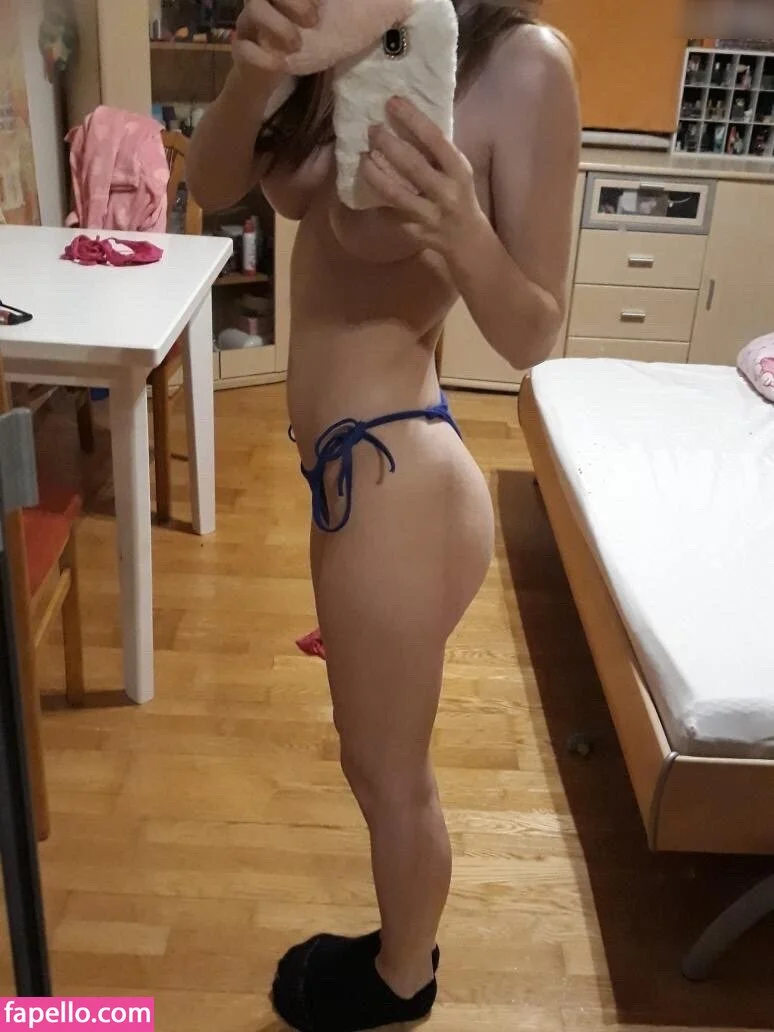 Blue.mogli Onlyfans Photo Gallery 