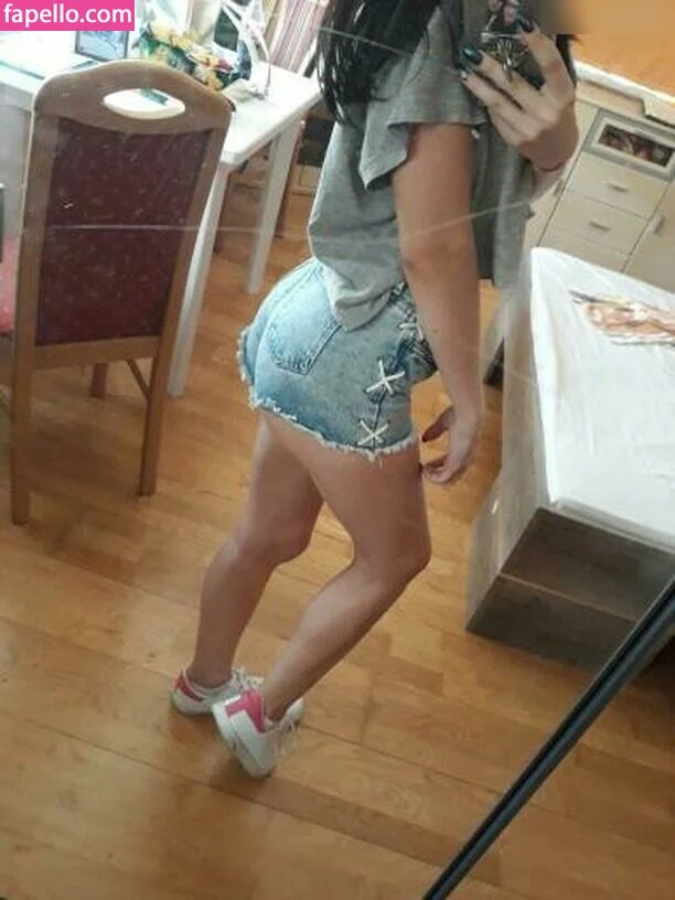 Blue.mogli Onlyfans Photo Gallery 