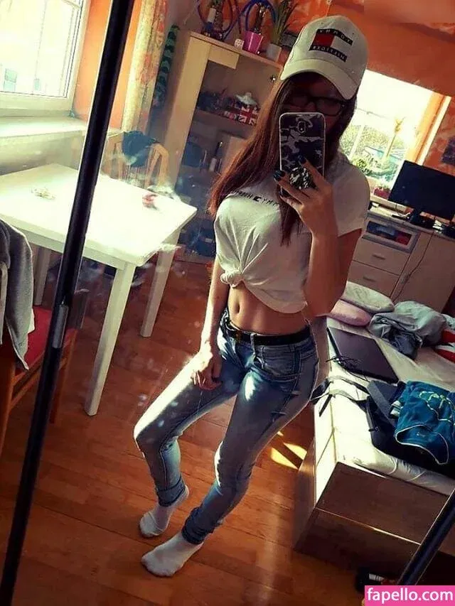 Blue.mogli Onlyfans Photo Gallery 