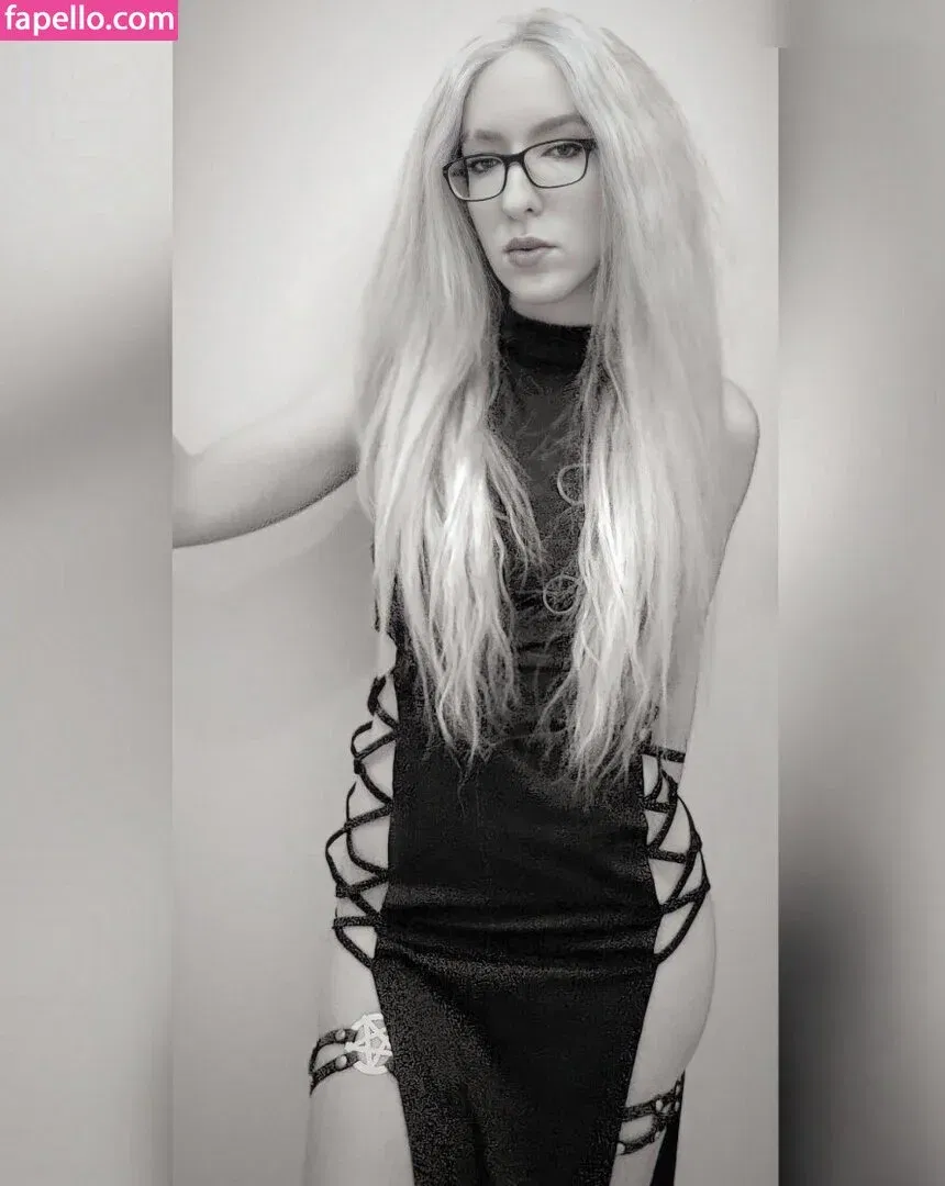 Blue.mogli Onlyfans Photo Gallery 