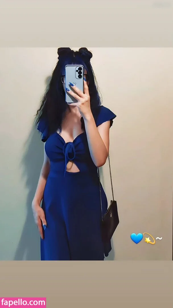 Blue.mogli Onlyfans Photo Gallery 