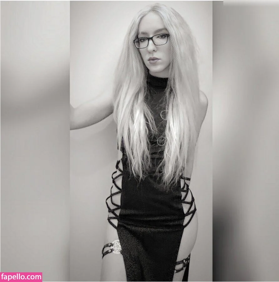 Blue.mogli Onlyfans Photo Gallery 