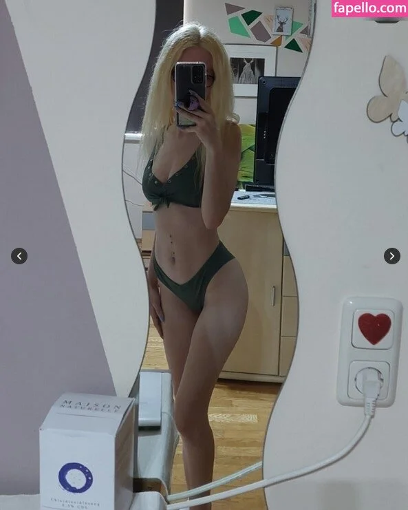 Blue.mogli Onlyfans Photo Gallery 