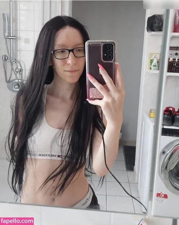 Blue.mogli Onlyfans Photo Gallery 