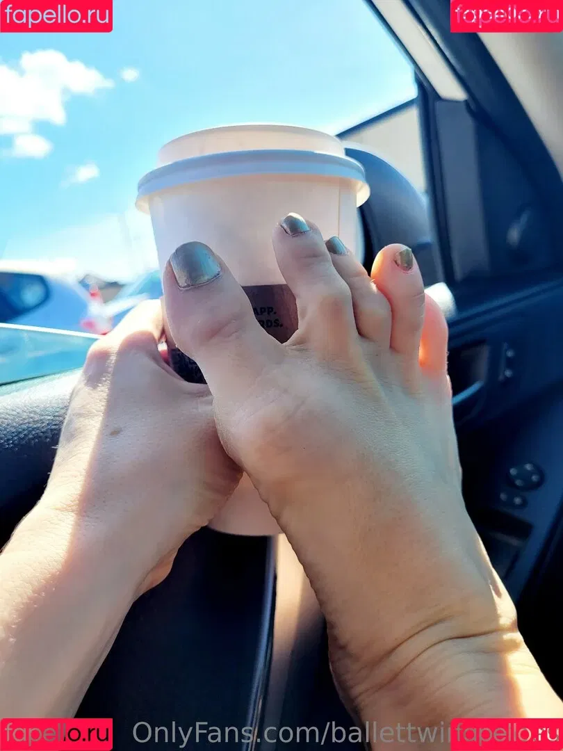 ballettwinkletoes Onlyfans Photo Gallery 