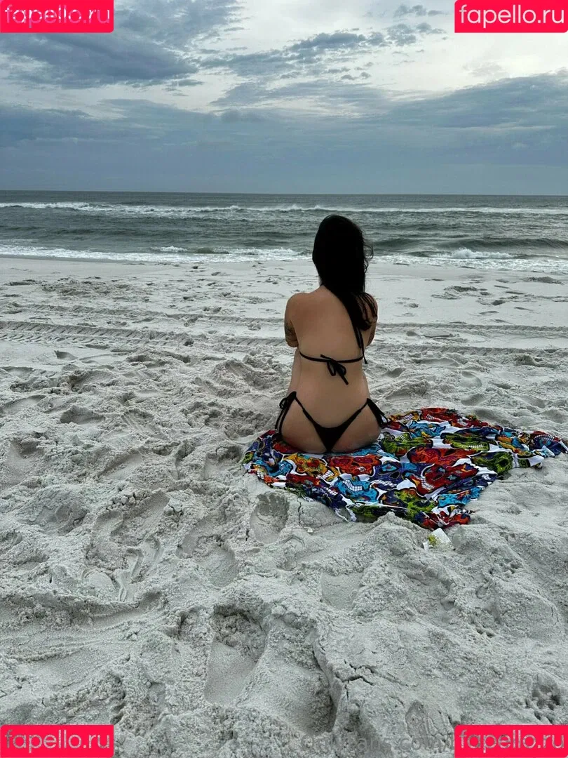 Becca Razzo Onlyfans Photo Gallery 