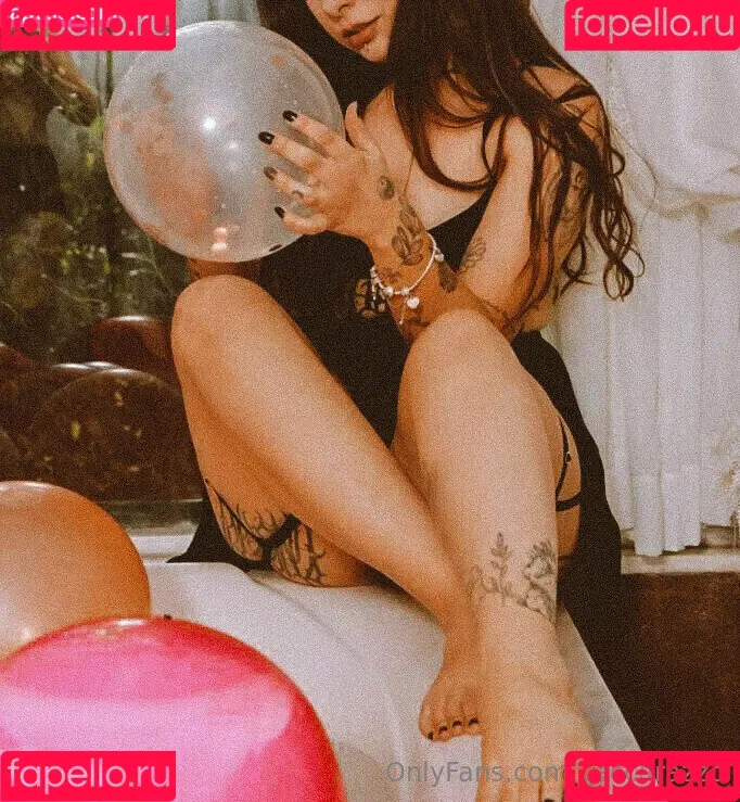 Becca Razzo Onlyfans Photo Gallery 