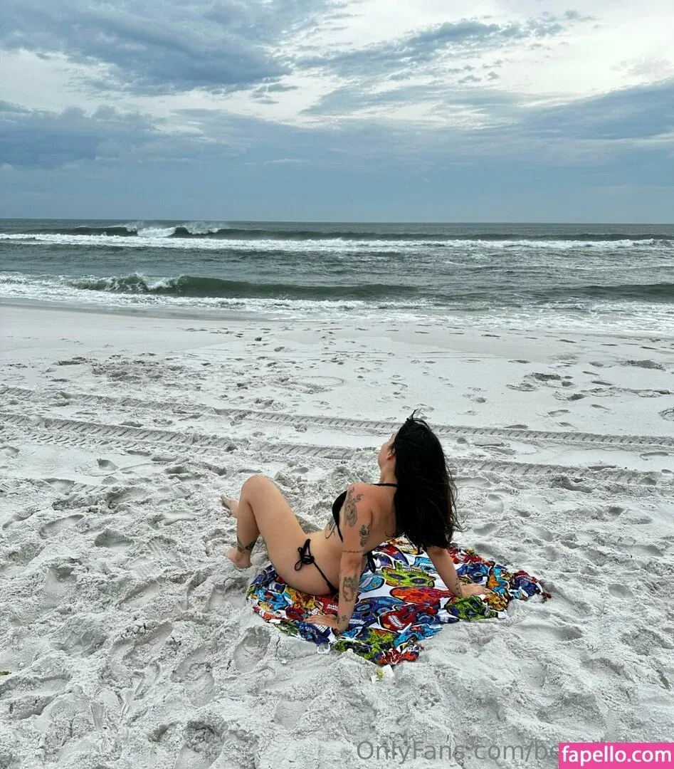 Becca Razzo Onlyfans Photo Gallery 