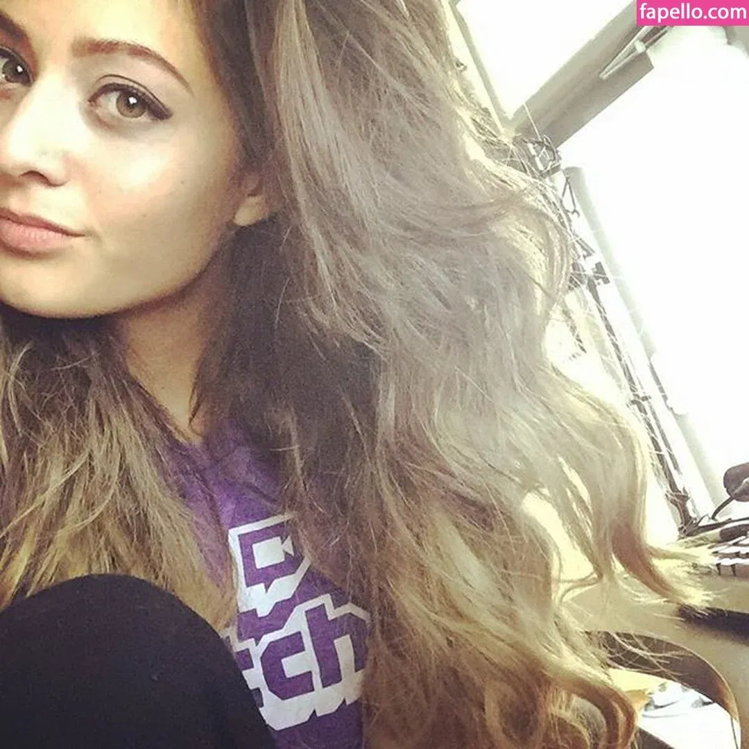 twomgovercsquared Onlyfans Photo Gallery 