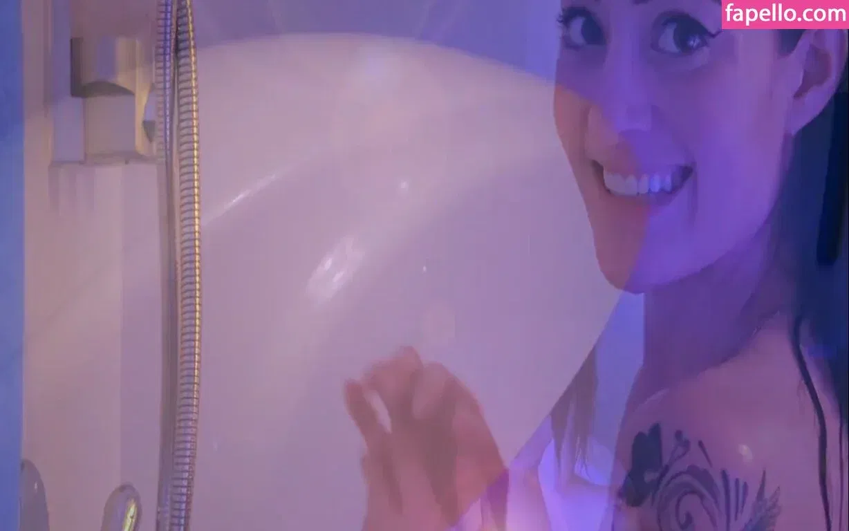 twomgovercsquared Onlyfans Photo Gallery 