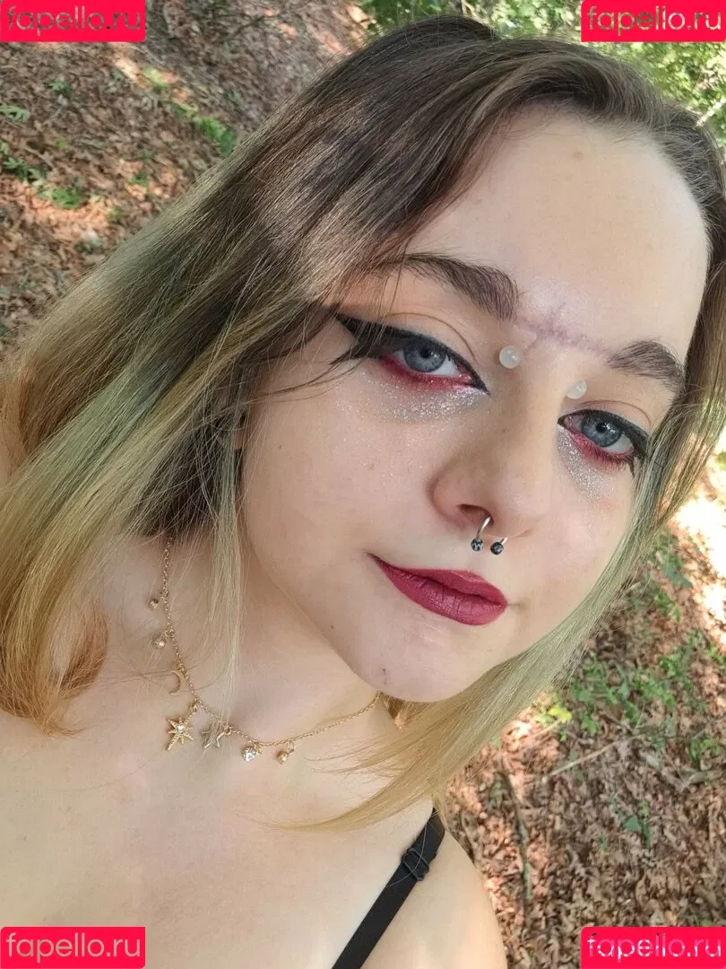 Izzysweettart Onlyfans Photo Gallery 
