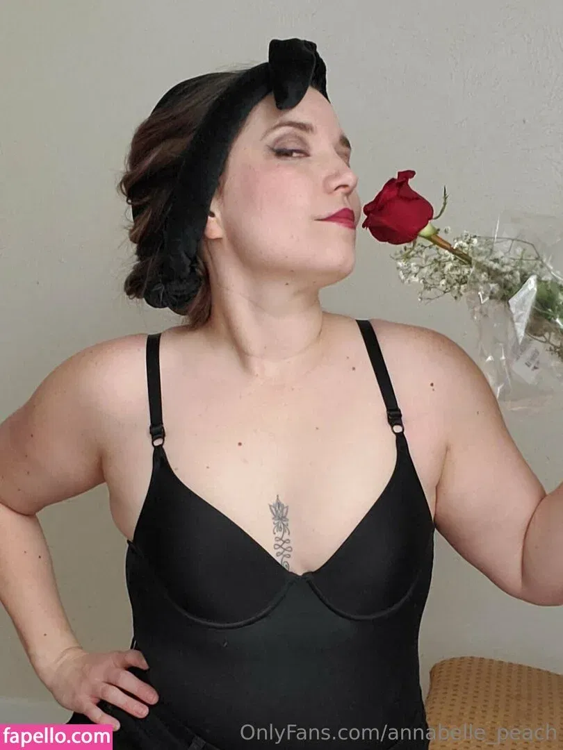 Annabelle Peach Onlyfans Photo Gallery 