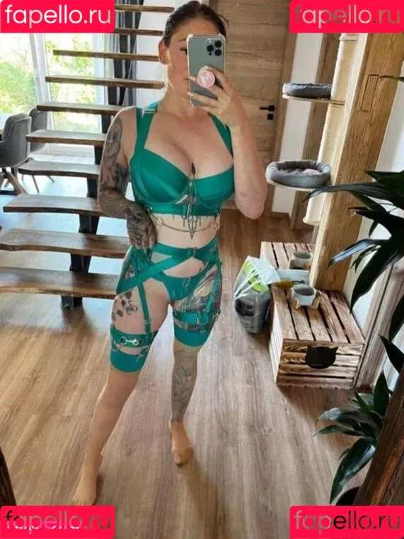 Little Princess Hedi Onlyfans Photo Gallery 