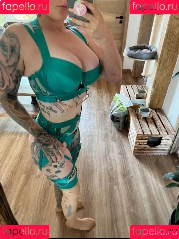 Little Princess Hedi Onlyfans Photo Gallery 