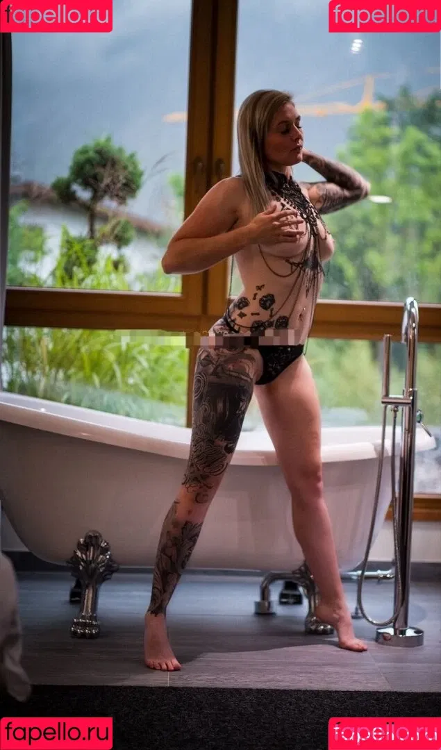 Little Princess Hedi Onlyfans Photo Gallery 