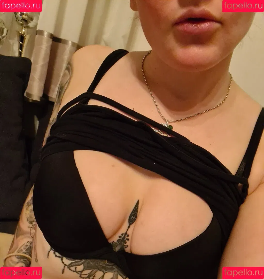 Little Princess Hedi Onlyfans Photo Gallery 