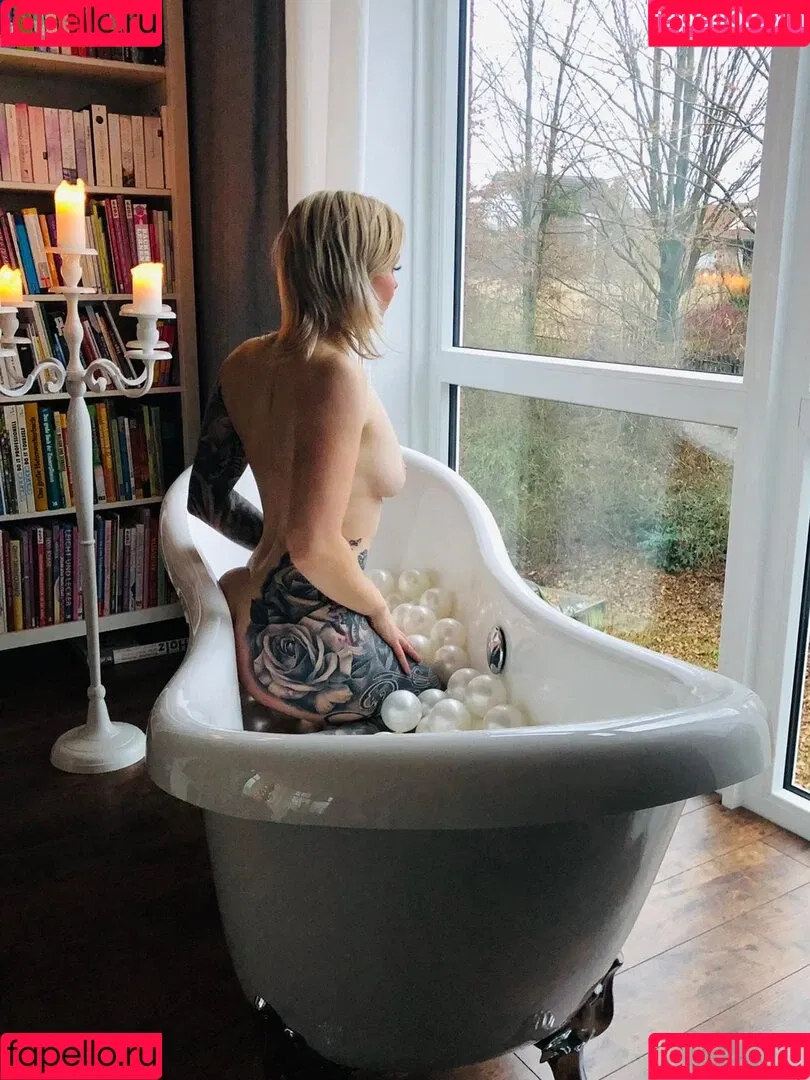 Little Princess Hedi Onlyfans Photo Gallery 