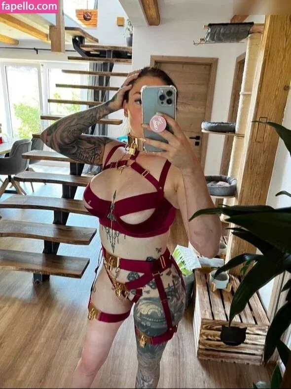 Little Princess Hedi Onlyfans Photo Gallery 