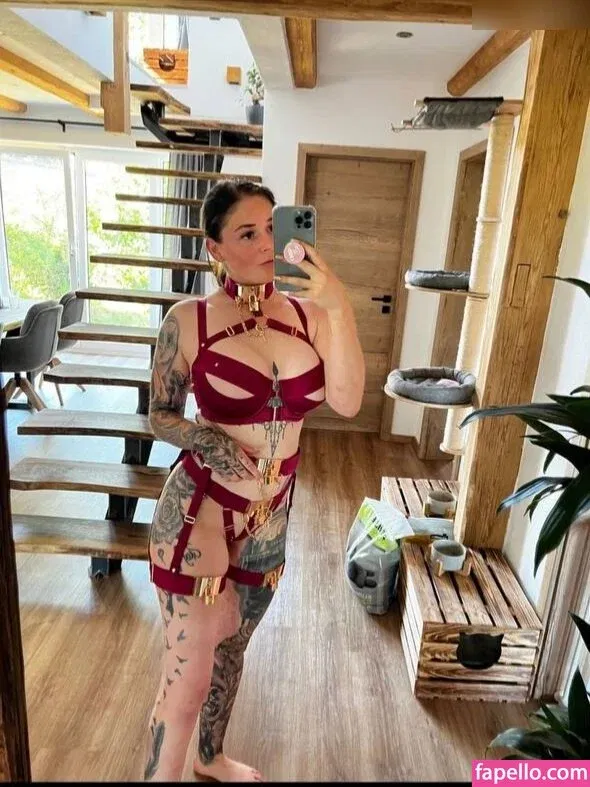 Little Princess Hedi Onlyfans Photo Gallery 