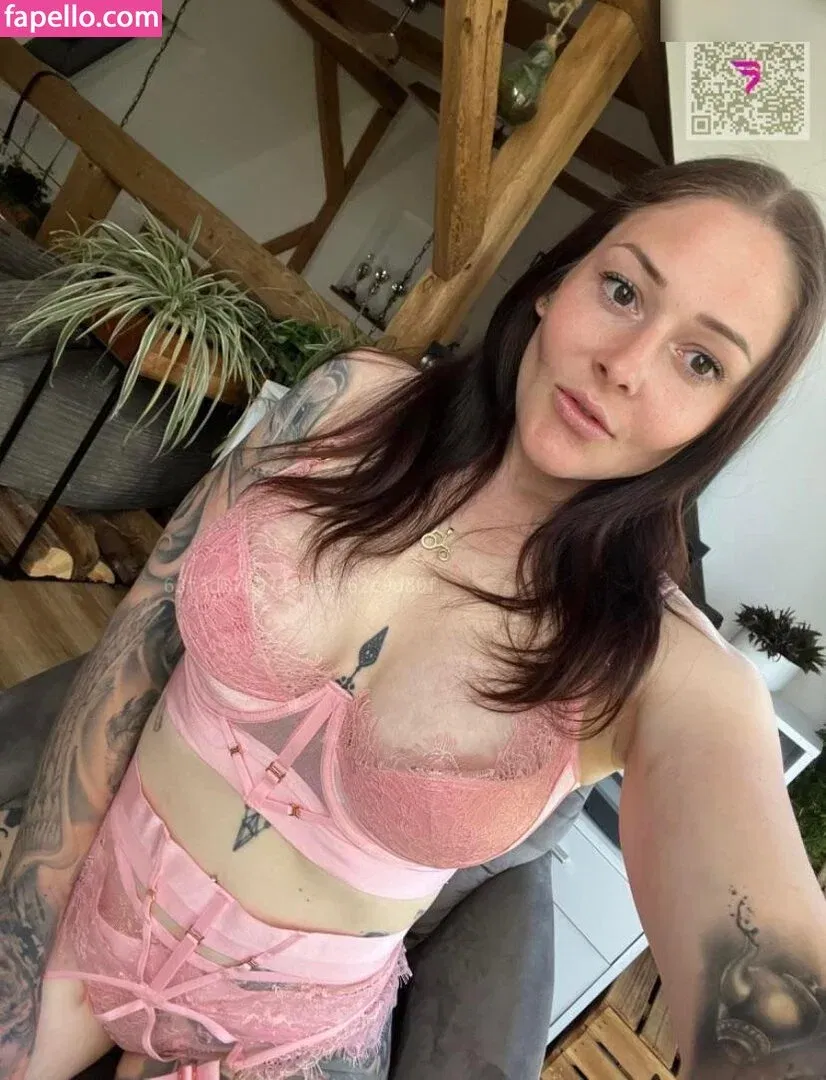 Little Princess Hedi Onlyfans Photo Gallery 