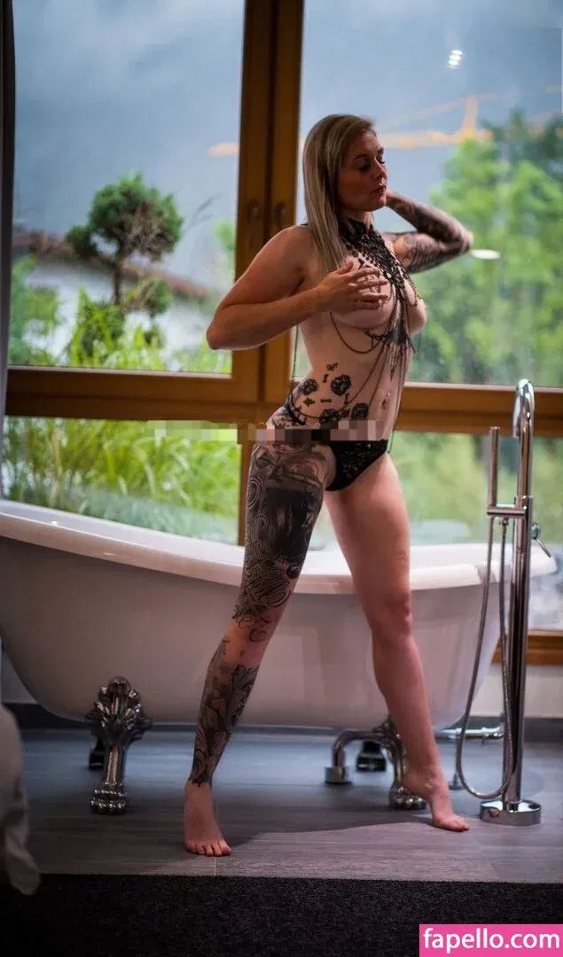 Little Princess Hedi Onlyfans Photo Gallery 