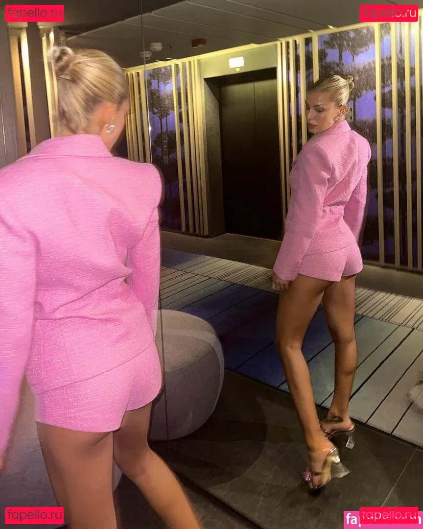 GUAZA Onlyfans Photo Gallery 